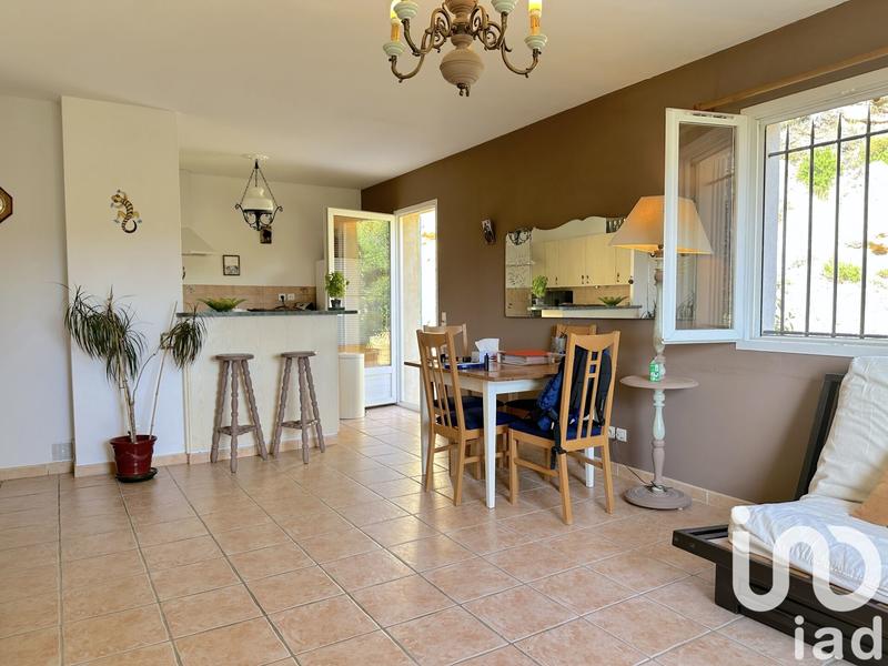 Maison - 185 m² - 8 pièces