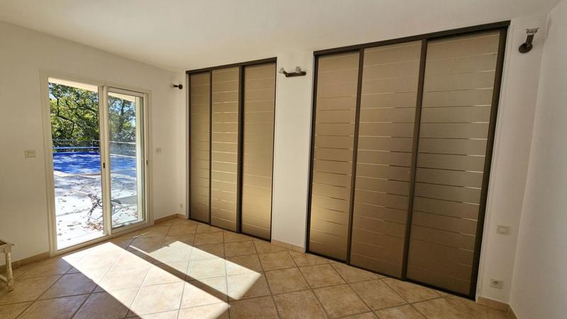 Maison - 143 m² - 5 pièces