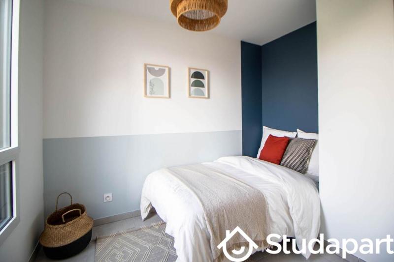 Chambre - 10 m² - 1 pièce