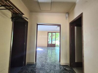 Maison - 200 m² - 7 pièces