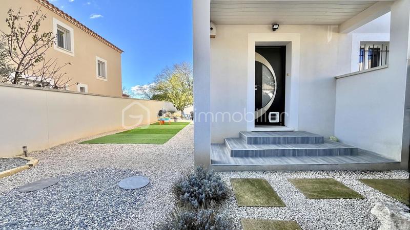 Villa - 80 m² - 4 pièces