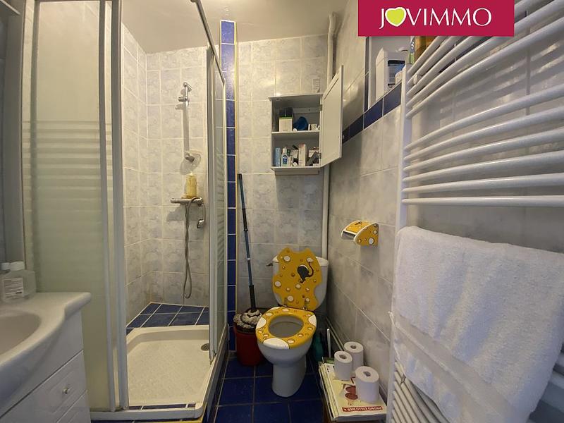 Maison - 335 m² - 16 pièces