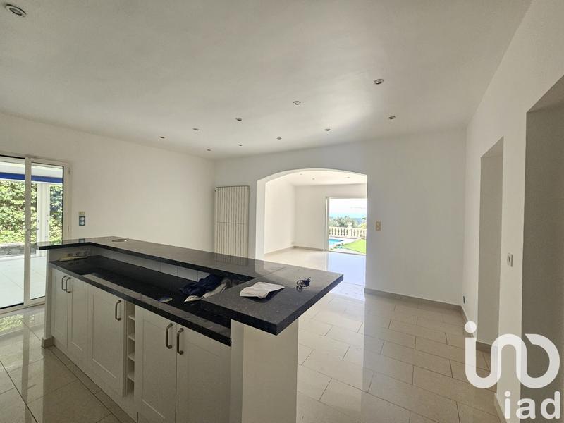 Maison - 166 m² - 4 pièces