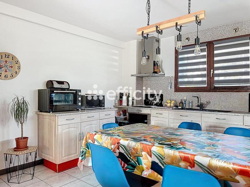 Appartement - 75 m² - 3 pièces