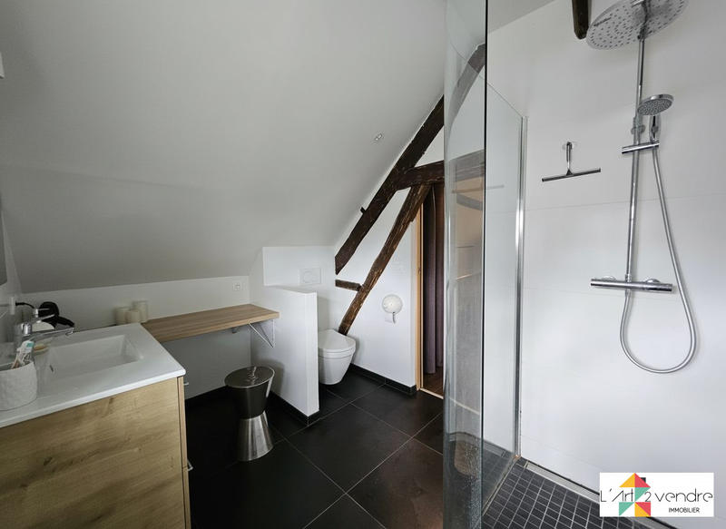 Maison - 156 m² - 8 pièces