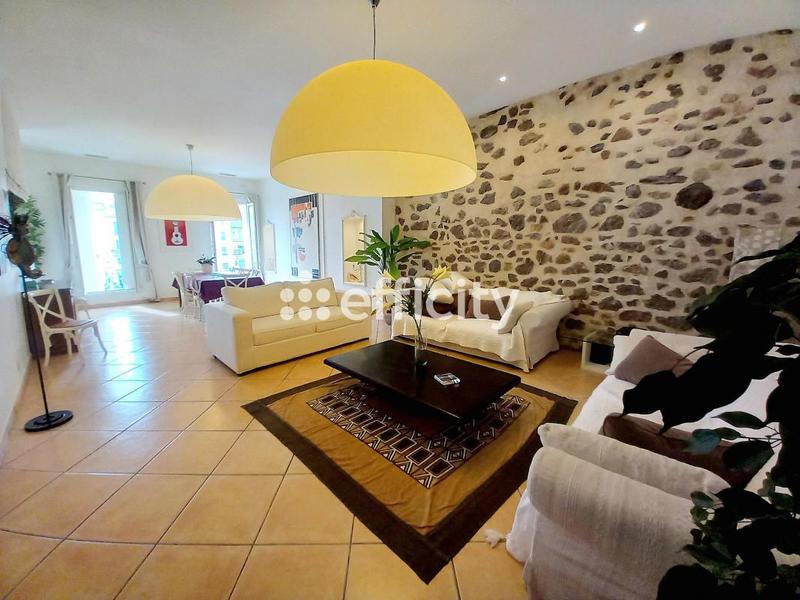 Appartement - 165 m² - 4 pièces