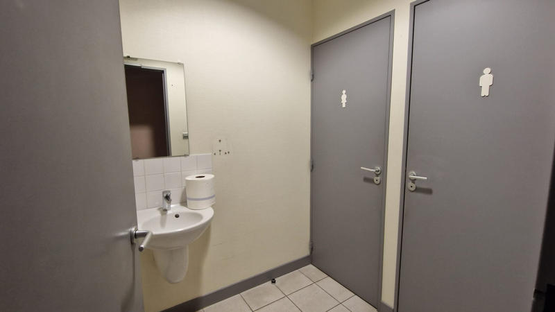 Local d'activité / Entrepôt - 160 m² - 2 pièces