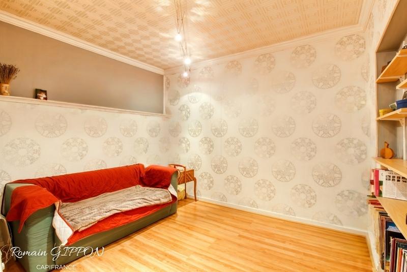 Maison - 212 m² - 9 pièces