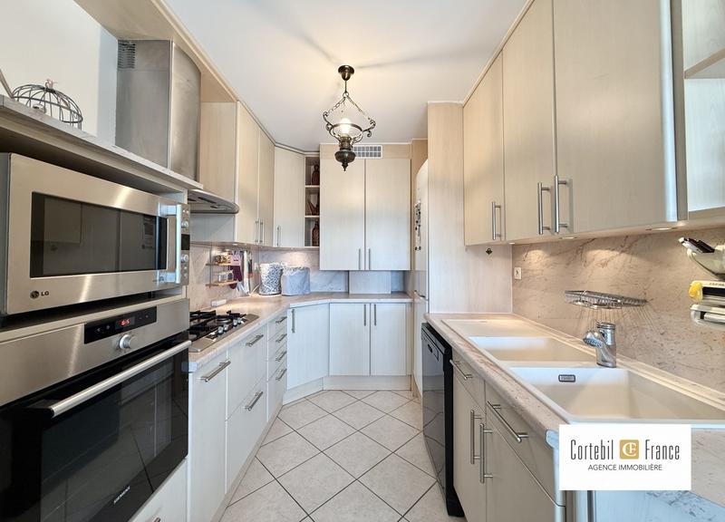 Appartement - 88 m² - 4 pièces