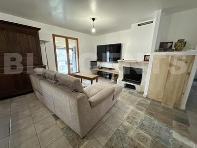 Maison - 185 m² - 8 pièces