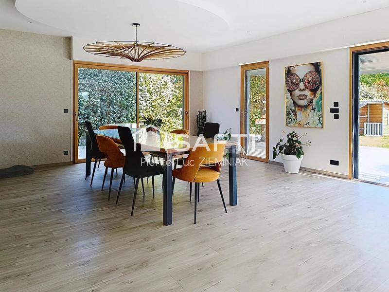 Maison - 186 m² - 7 pièces