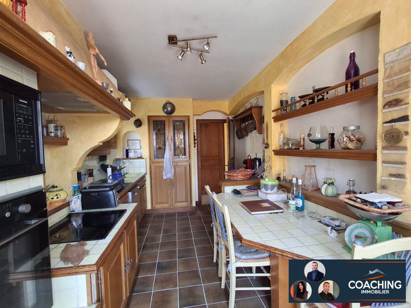 Villa - 168 m² - 8 pièces