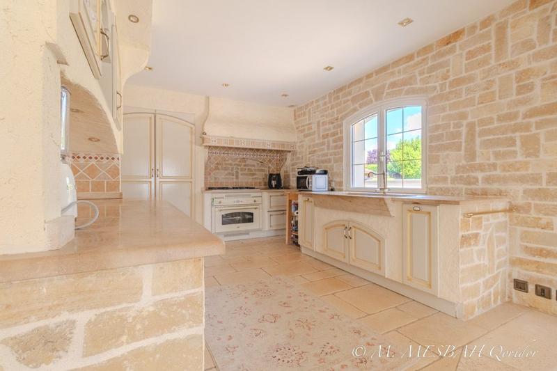 Maison - 155 m² - 6 pièces