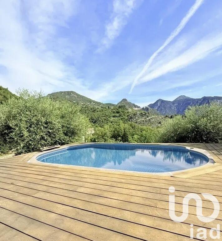 Maison - 167 m² - 6 pièces