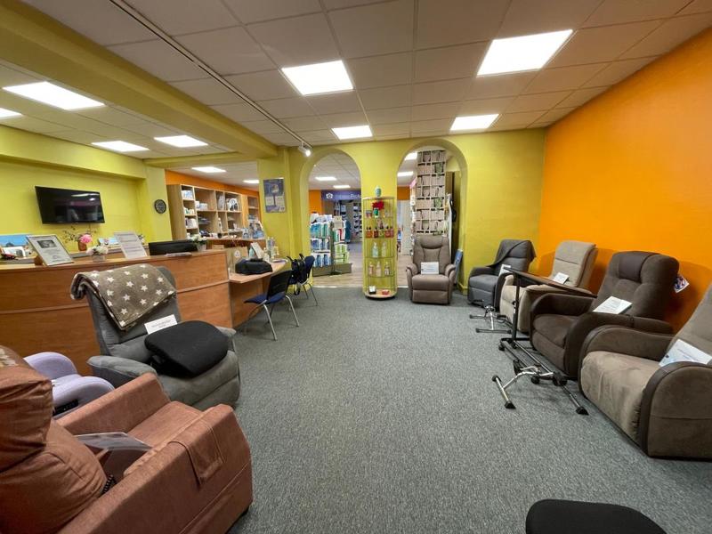 Local commercial - 225 m²