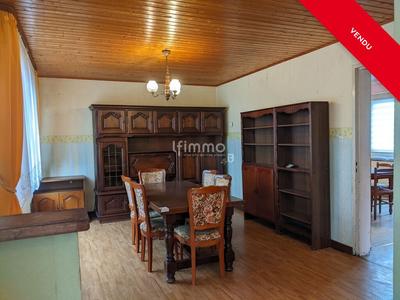 Maison - 90 m² - 5 pièces