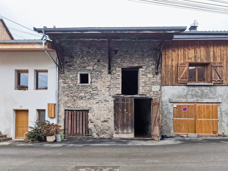 Grange - 56 m² - 3 pièces