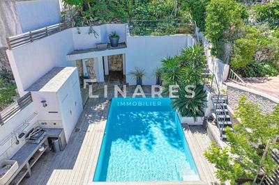 Villa - 160 m² - 4 pièces