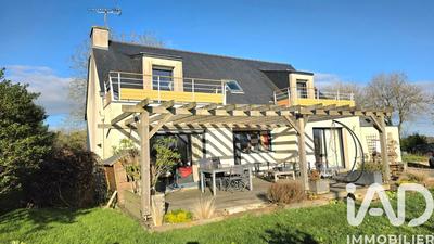 Maison - 122 m² - 6 pièces