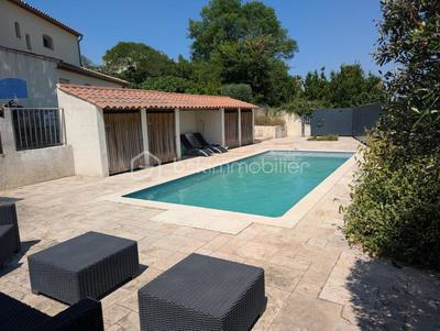 Pavillon - 190 m² - 6 pièces