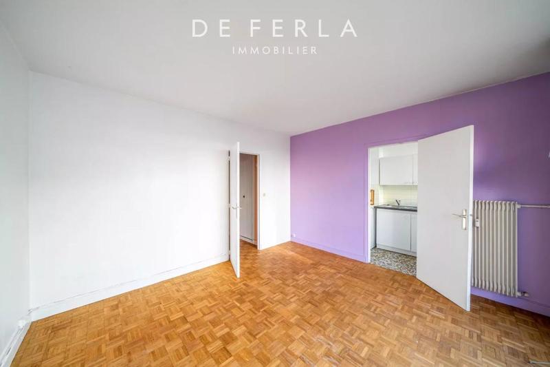 Studio - 25 m² - 1 pièce