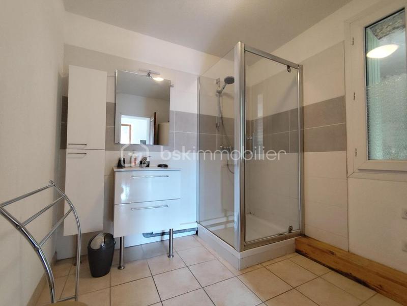 Immeuble - 166 m² - 10 pièces