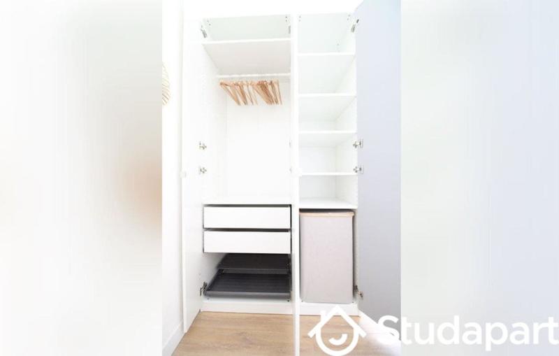 Chambre - 11 m² - 1 pièce