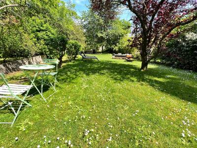 Appartement - 151 m² - 5 pièces