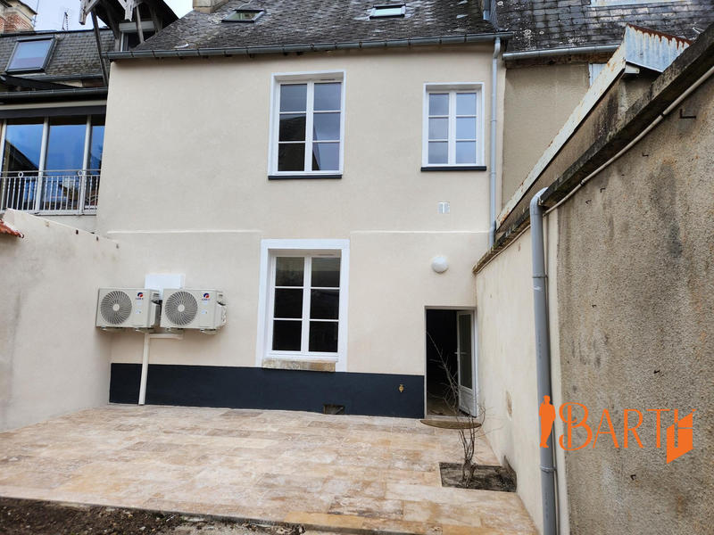 Maison ancienne - 181 m² - 7 pièces