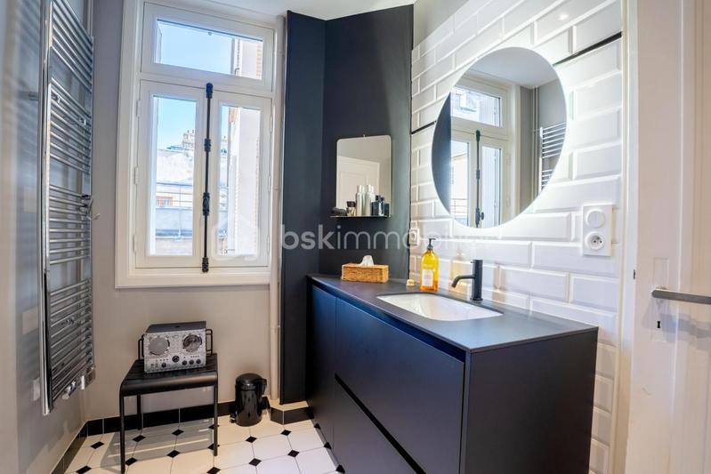 Appartement - 151 m² - 3 pièces