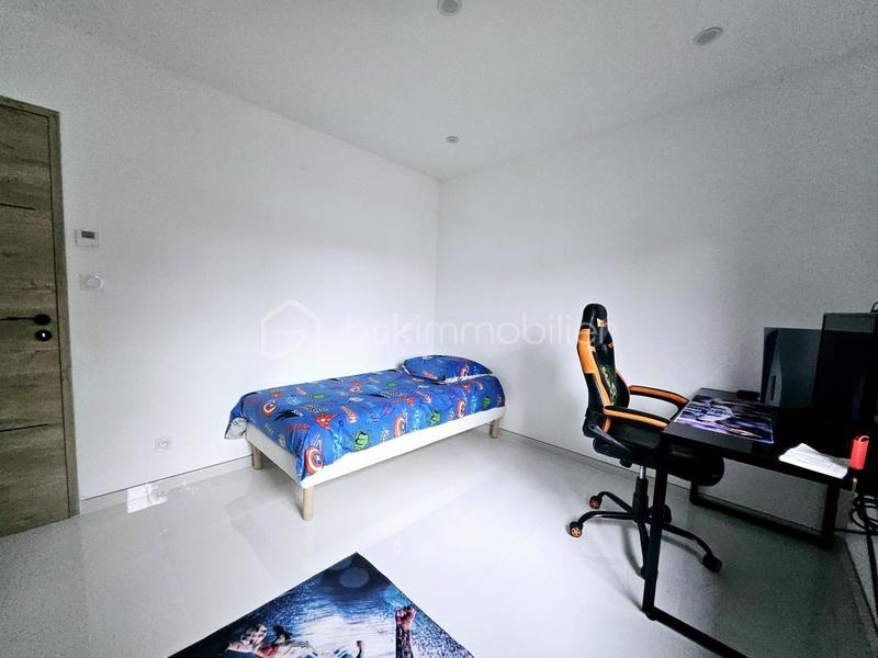 Maison - 137 m² - 5 pièces