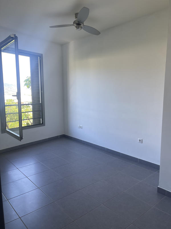 Appartement - 74 m² - 4 pièces