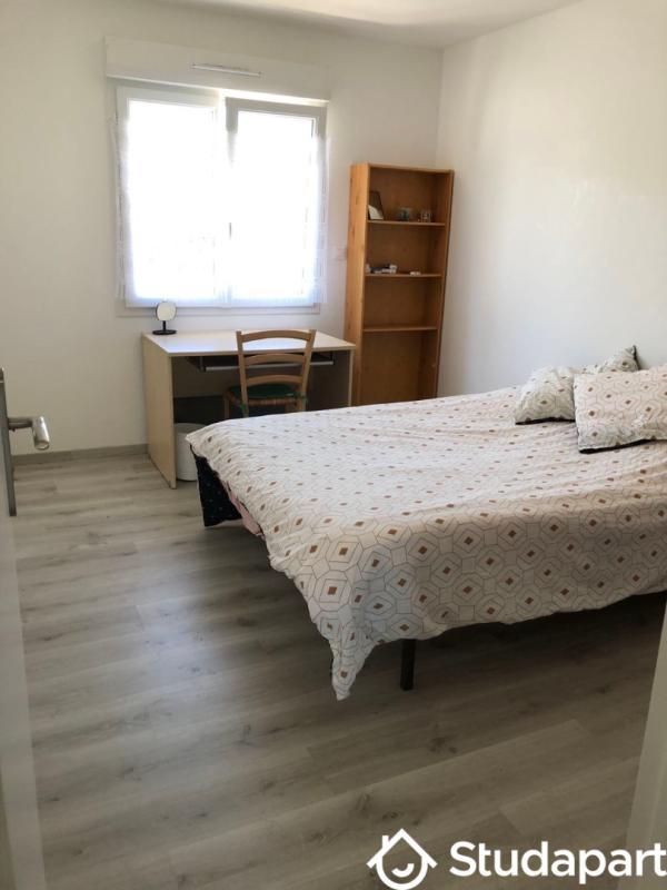 Chambre - 13 m² - 1 pièce