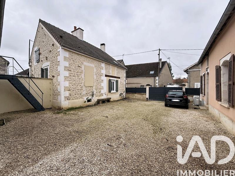 Maison de village - 147 m² - 6 pièces
