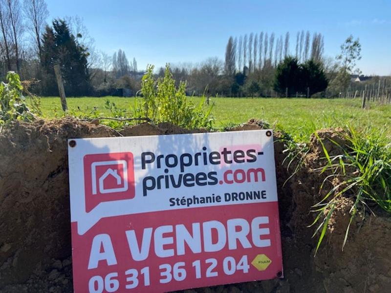 Terrain constructible - 937 m²