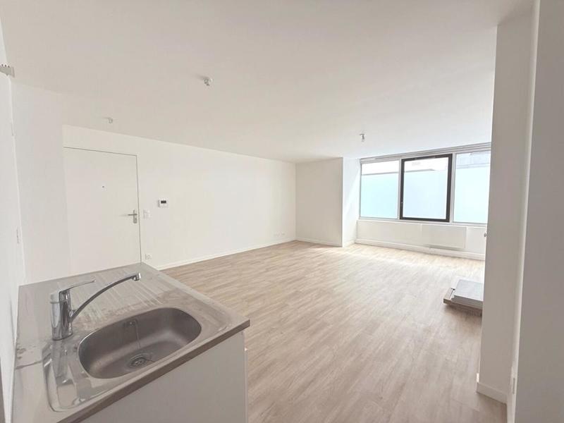 Studio - 37 m² - 1 pièce