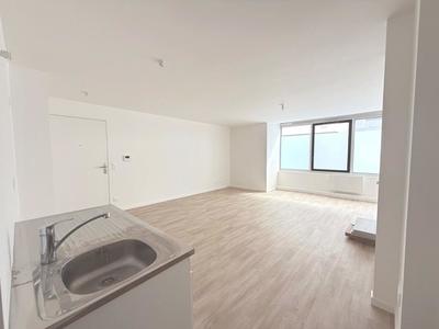 Studio - 37 m² - 1 pièce