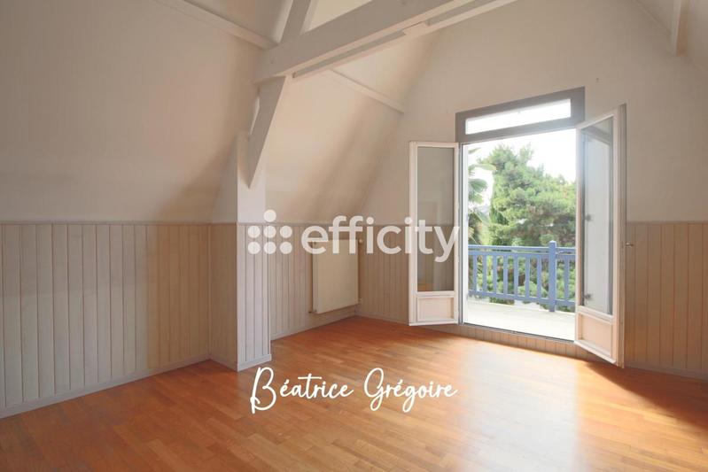 Maison - 165 m² - 5 pièces