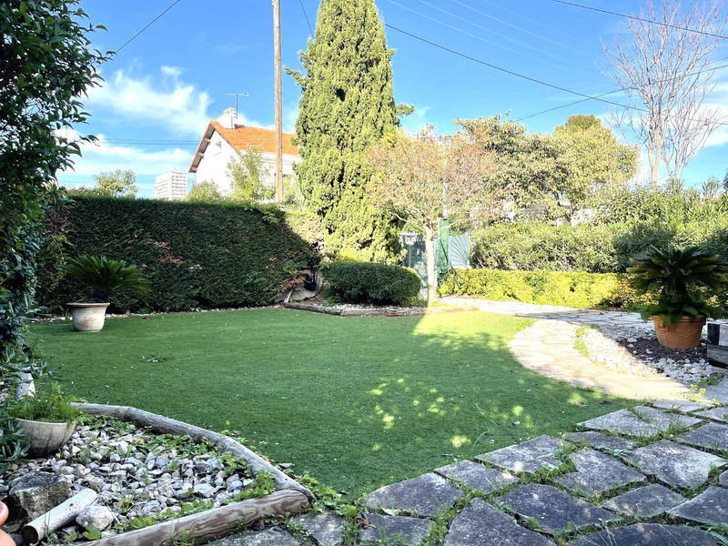 Maison - 179 m² - 10 pièces