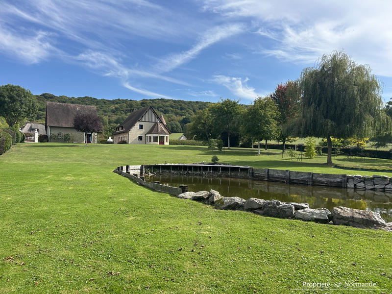 Maison - 254 m² - 6 pièces