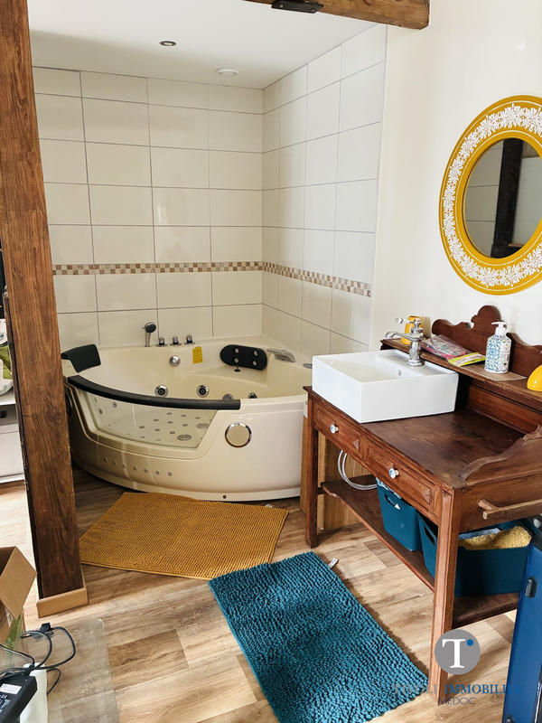 Maison - 206 m² - 6 pièces