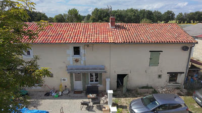 Maison - 96 m² - 3 pièces