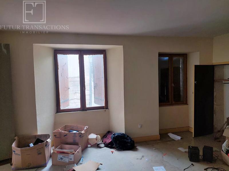 Maison - 296 m² - 11 pièces