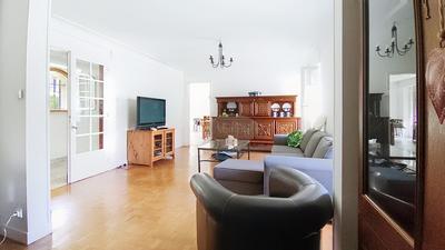 Maison - 170 m² - 9 pièces