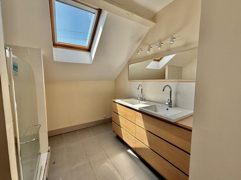 Maison - 91 m² - 6 pièces