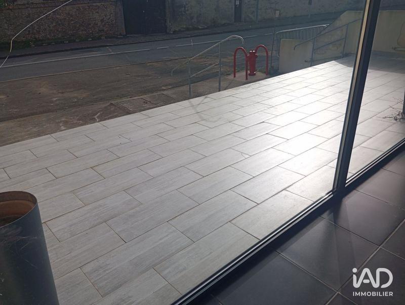 Local commercial - 335 m²