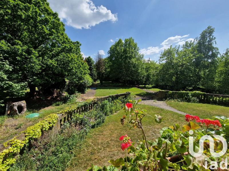 Maison - 315 m² - 20 pièces