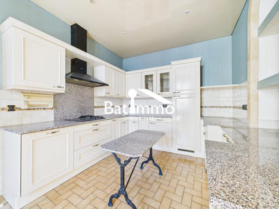 Maison - 165 m² - 7 pièces