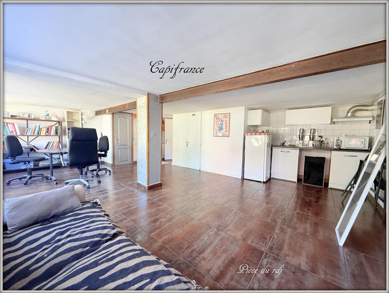 Maison - 185 m² - 8 pièces