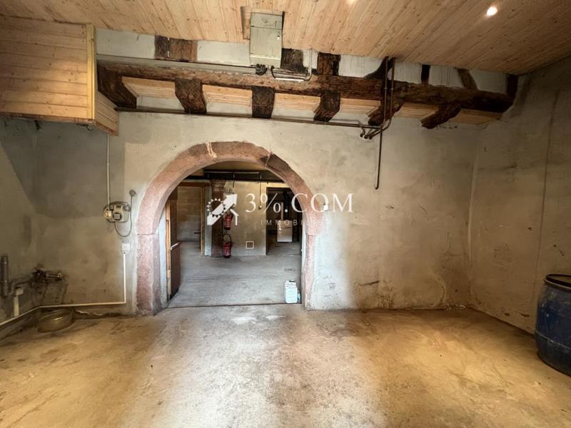 Maison - 260 m² - 8 pièces